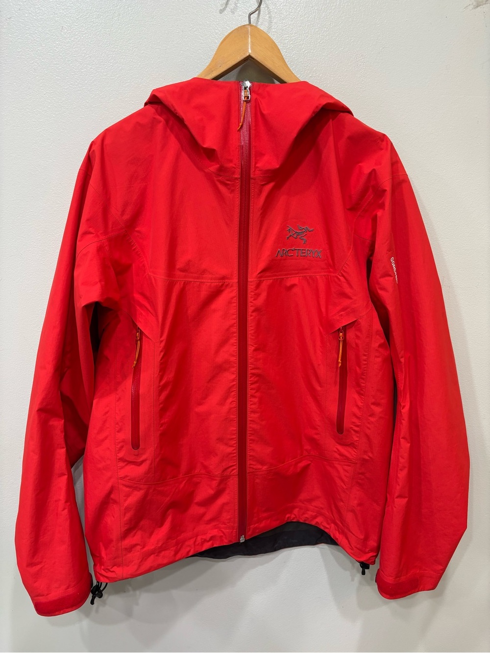 Arc'teryx Zeta SL Gore-Tex Hooded Lightweight Rain Jacket Red Men’s Size Small